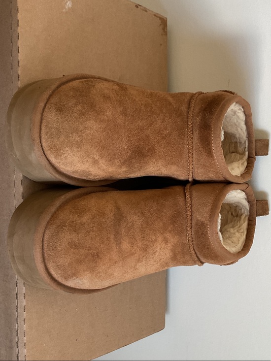 UGG Shoes - UGG Classic Short Shearling-Lined Booties in Chestnut